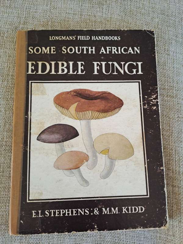 Fungi Mushrooms - Books x 4