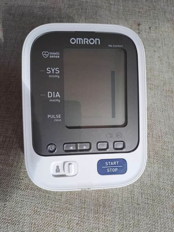 Omron Automatic Blood Pressure Monitor M6 Comfort