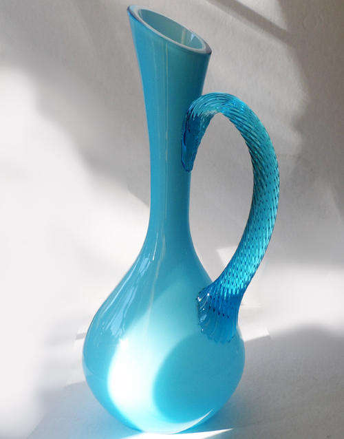 VINTAGE TALL MURANO BLUE CASED VASE