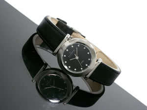 *XMAS SPECIAL* SKAGEN WOMENS SILVER TONE SWAROVSKI CRYSTALS WITH BLACK LEATHER STRAP