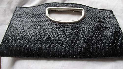 BLACK EVENING BAG