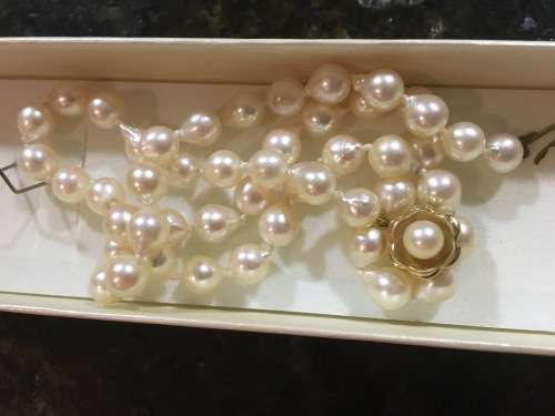 BEAUTIFUL 9CT YELLOW GOLD GENUINE CULTURED PEARL NECKLACE