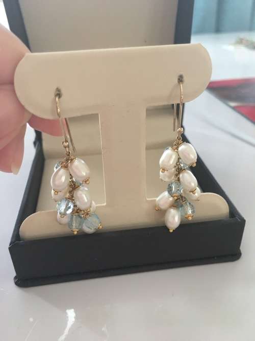 Beautiful Yellow Gold Pearl & Topaz Earrings
