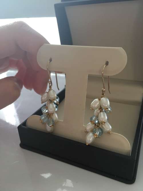 Beautiful Yellow Gold Pearl & Topaz Earrings