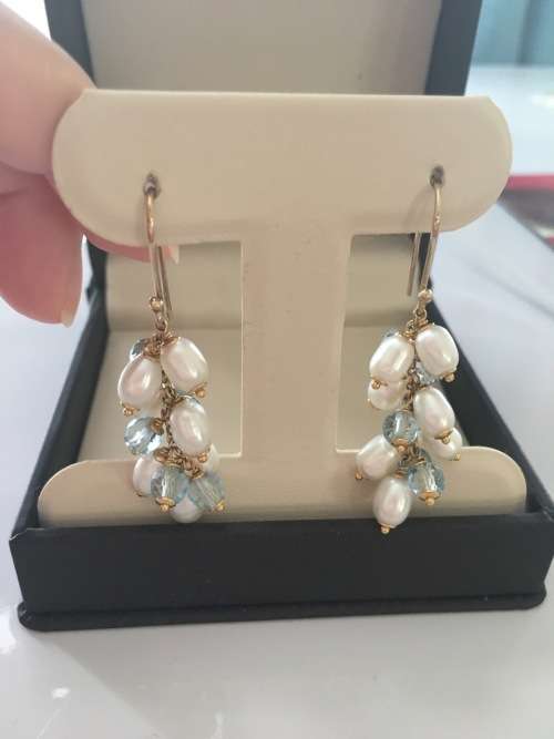 Beautiful Yellow Gold Pearl & Topaz Earrings