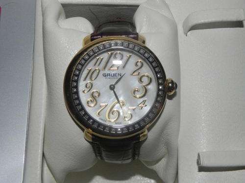 Ladies GRUEN SWISS 45 DIAMOND Mother of Pearl GoldTone Quartz Watch