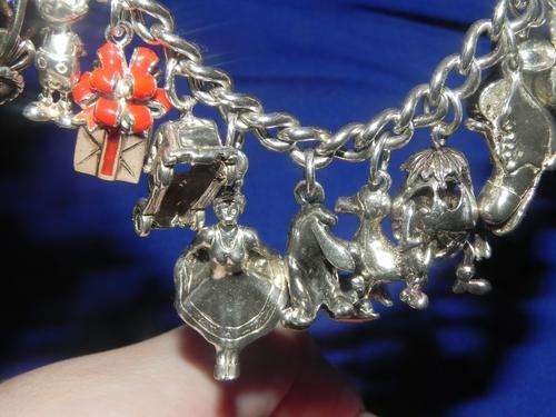 UNIQUE 925 STERLING SILVER CHARM BRACELET *CHUNKY: 102 GRAMS* SOLID!!
