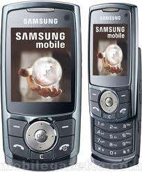 Samsung S760 with Primary Camera and Second Camera for Video Calling
