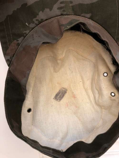 FAPLA uniform, consisting of trousers, shirt and cap.