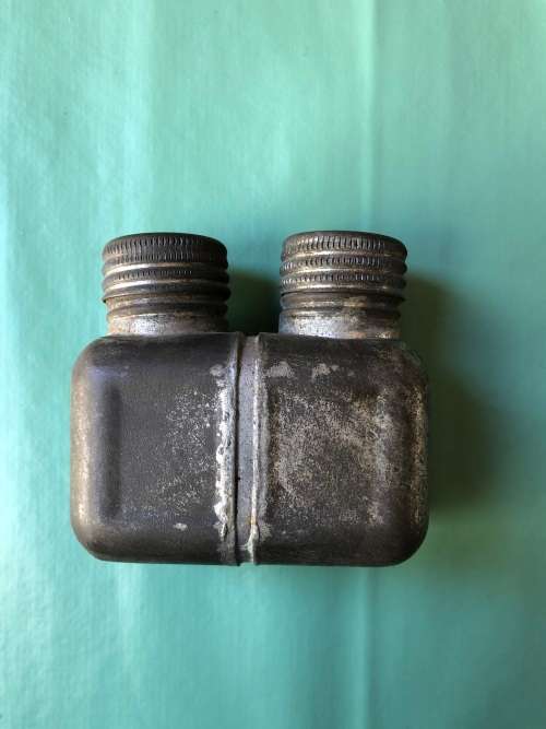 Hungarian oil and solvent can