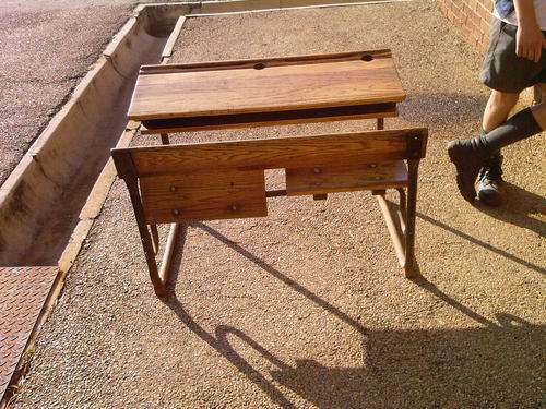 A NICE VINTAGE SCHOOL DESK IN OAK