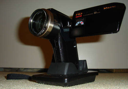 Brand New Sanyo Xacti 8MP VPCHD2000A Digital HD camcorder