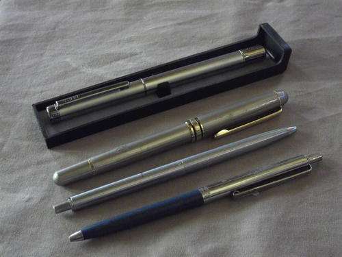 4 Old Pens