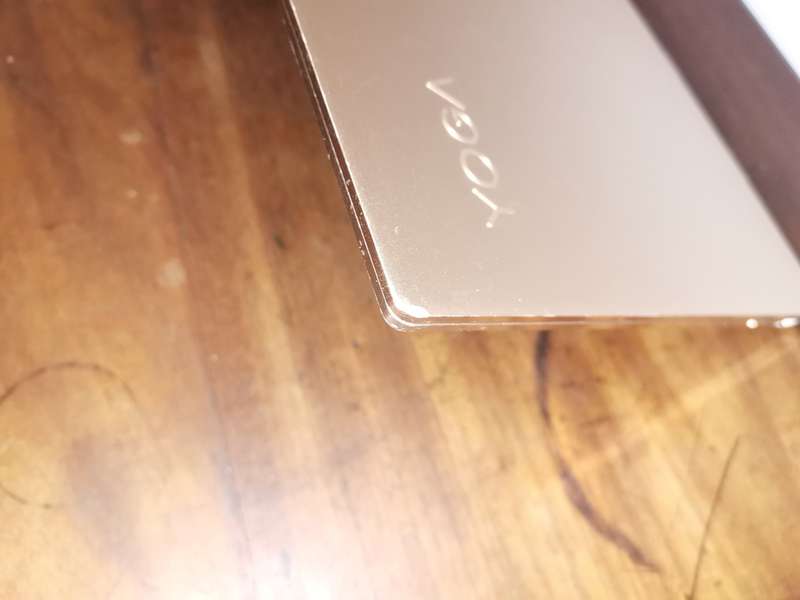 Lenovo Yoga, Touch Screen Rose Gold,  920-13ikb Core i7 8th Gen 8GB Memory + 512GB NVME