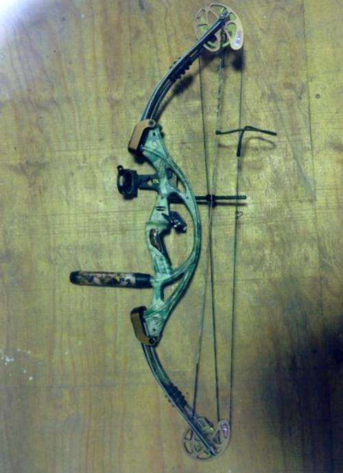 Hoyt Ultra Mag XT 2000 Bow with bag