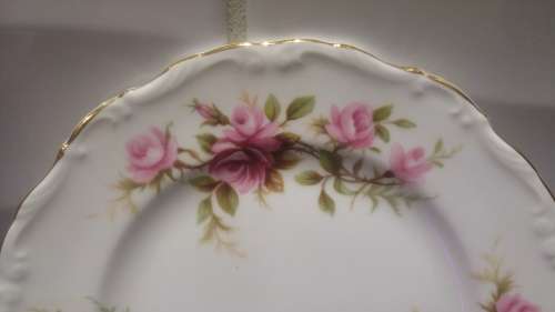 Royal Albert "Romance" Trio's
