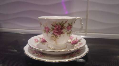 Royal Albert "Romance" Trio's