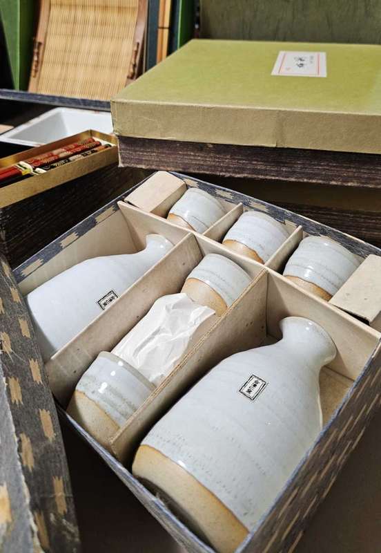 Vintage Chinese Sushi Dinner Set