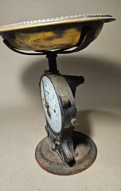 Vintage Salter Scale `White Face` - GREAT CONDITON / RARE