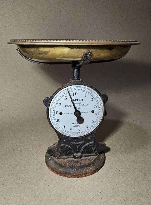 Vintage Salter Scale `White Face` - GREAT CONDITON / RARE