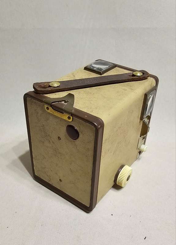 Vintage Kodak Brownie Flash IV Box Camera - BEAUTIFUL RARE CONDITION