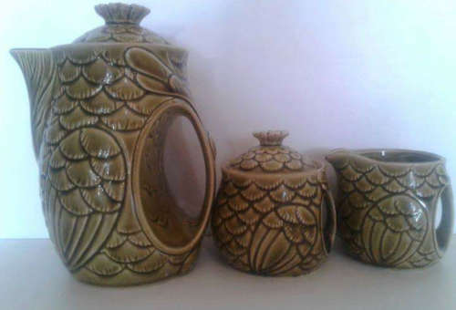 Highly collectable Avocado green retro owl coffee set
