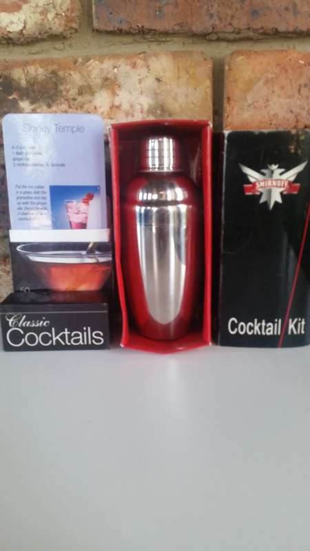 Smirnoff coctail set with cocktail recipes