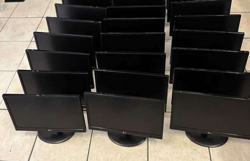 Refurbished  19 inch Monitors