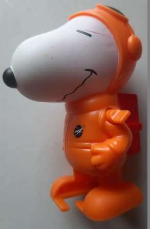 Snoopy astronaut Mcdonalds toy
