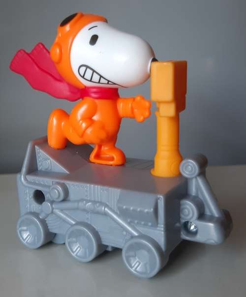 Mcdonald`s Snoppy toy