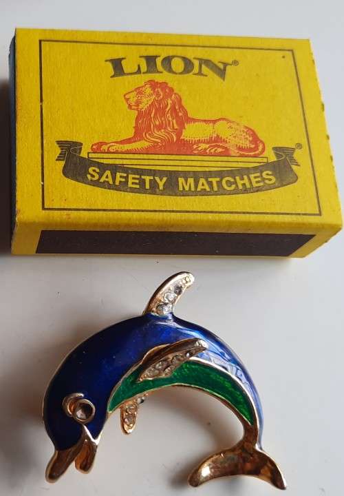 Dolphin brooch