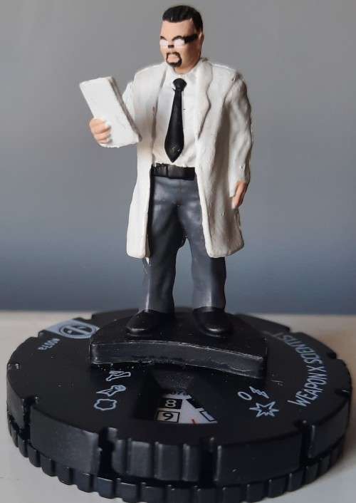 Heroclix #7a Weapon X scientist