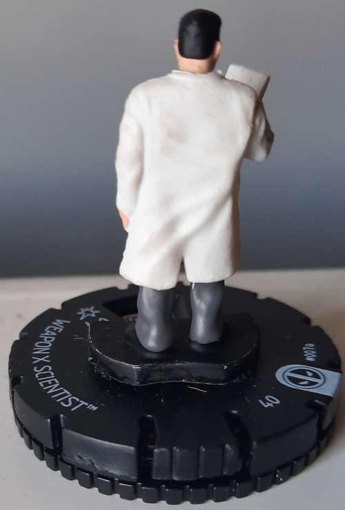 Heroclix #7a Weapon X scientist