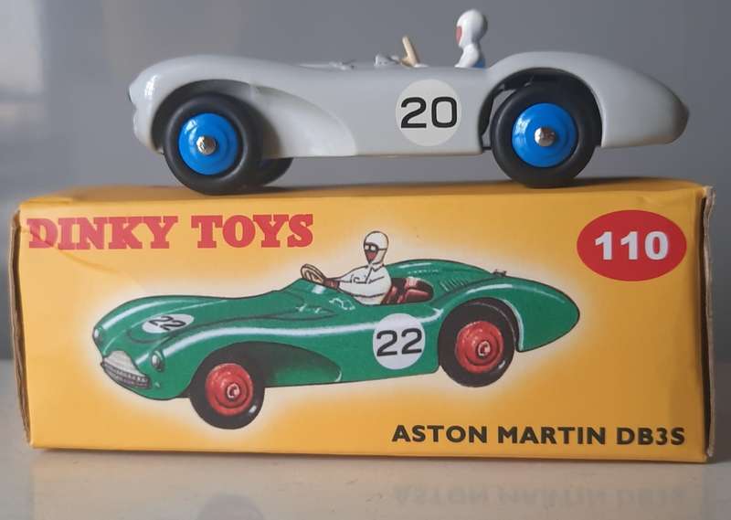 Dinky Toys #110 Aston Martin DB3S