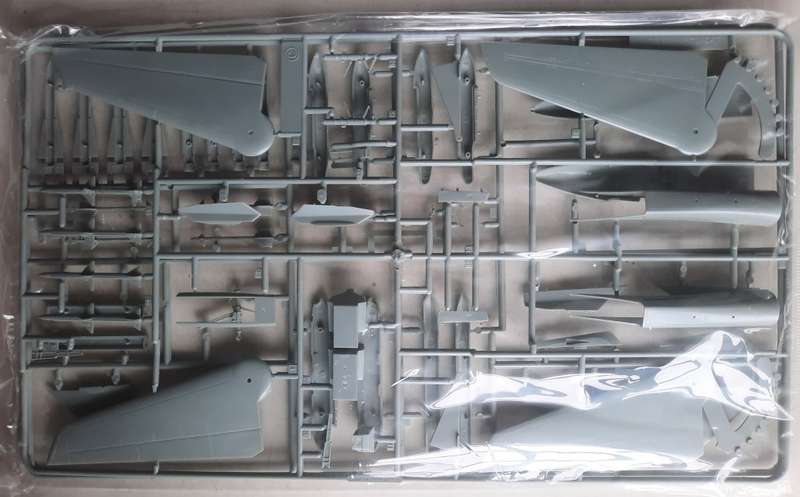 Academy 1/72 F-14A Tomcat model