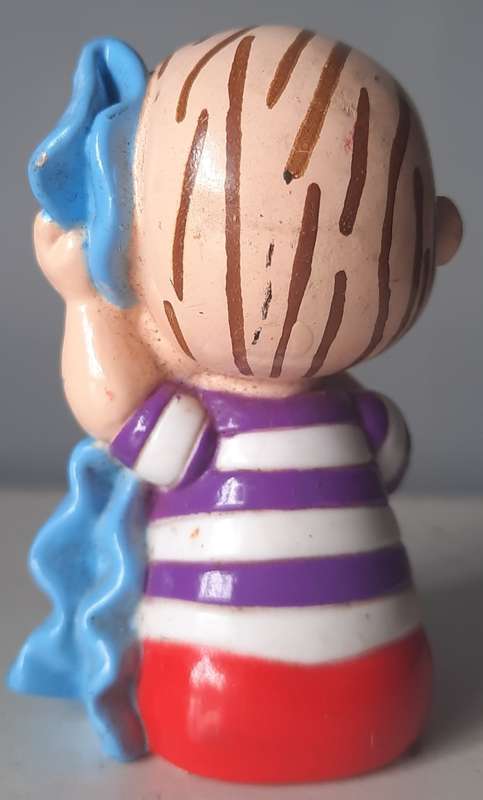 Peanuts Linus Colgate figure