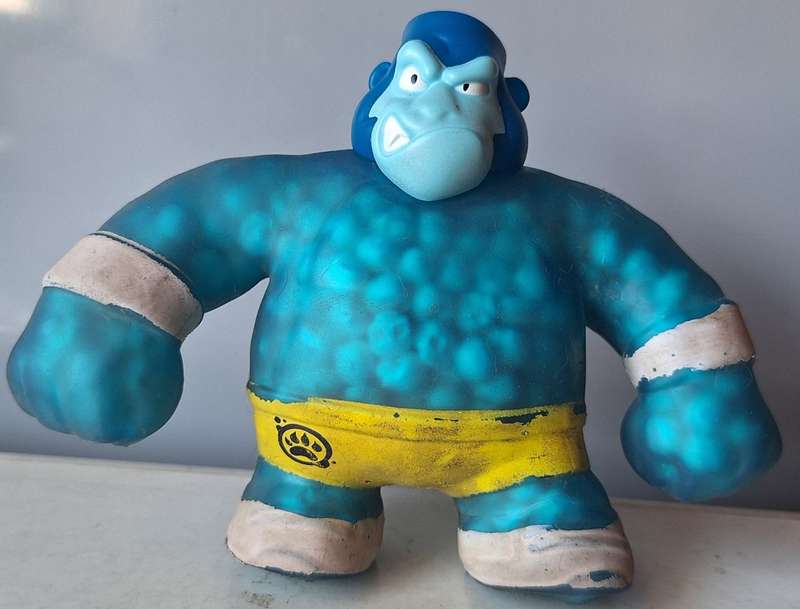 Heroes of Goo Jit Zu - Crunchy Gorilla super stretchy