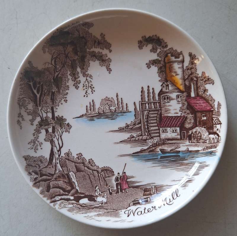 Water Mill sausers (10.5 cm across)