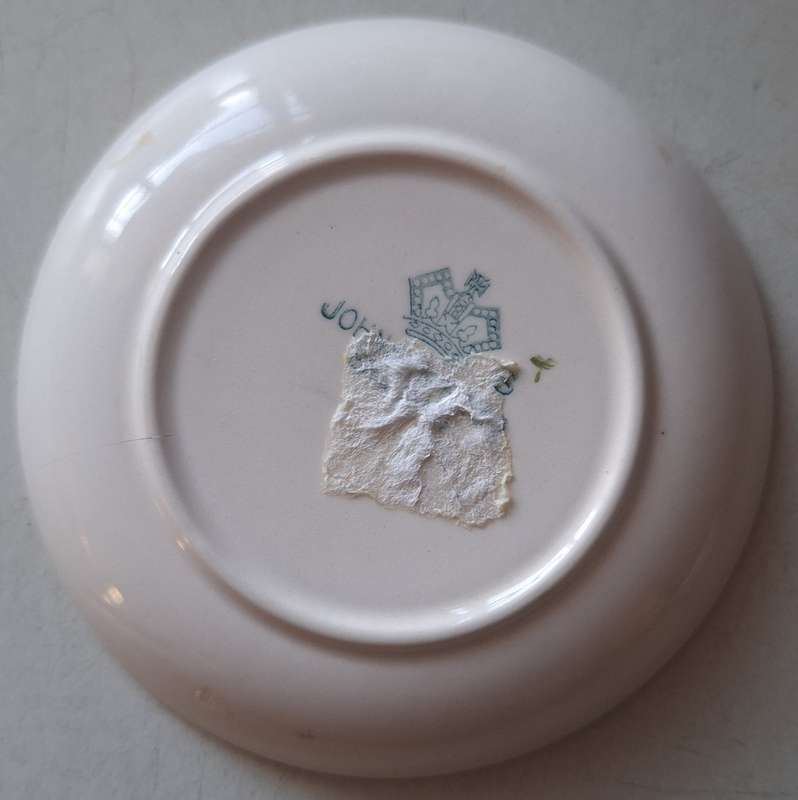 Water Mill sausers (10.5 cm across)