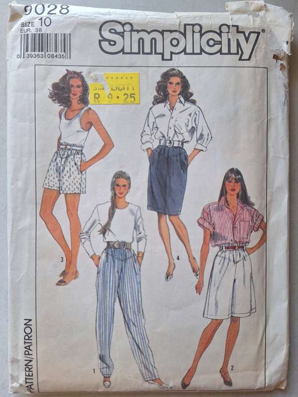 Simplicity #9028 size 10