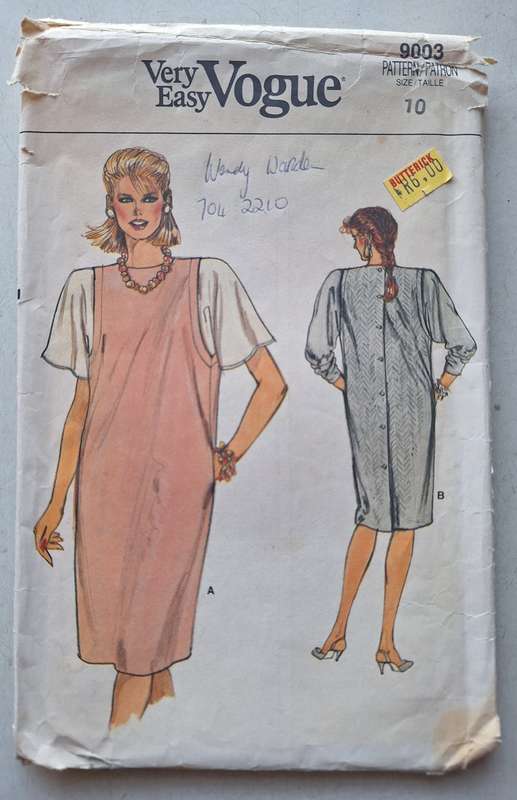 Very easy Vogue #9003 Pattern