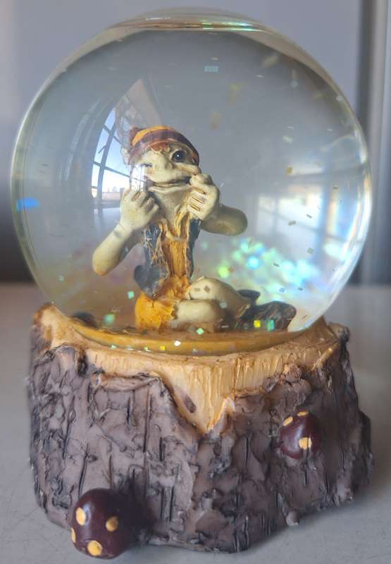 Sitting Pixie Snow globe