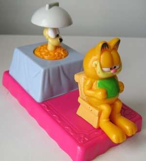 KFC GARFIELD TOY