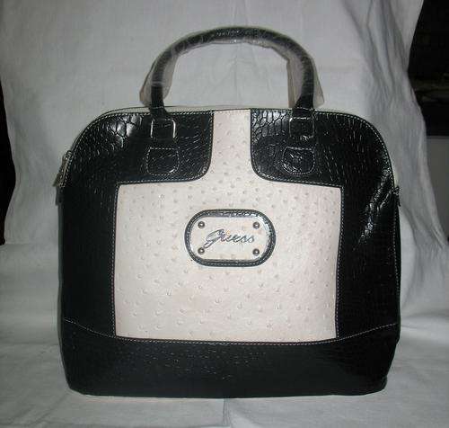 Brand New GUESS Handbag ( Crazy R1 Start )