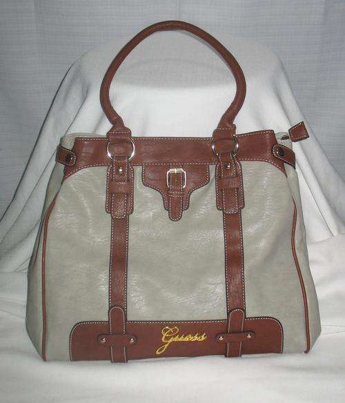 Brand New Large Elegant GUESS Handbag ( Crazy R1 Start )