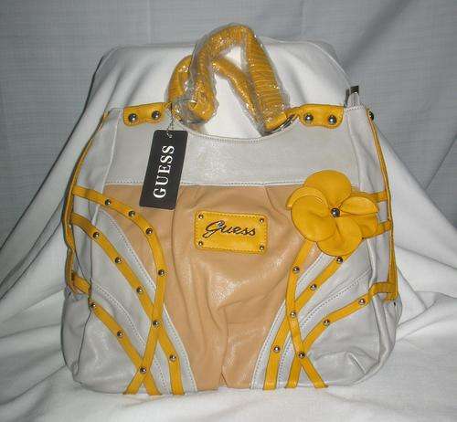 Brand New GUESS Handbag ( Crazy R1 Start )