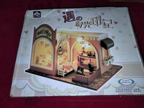 Doll house model