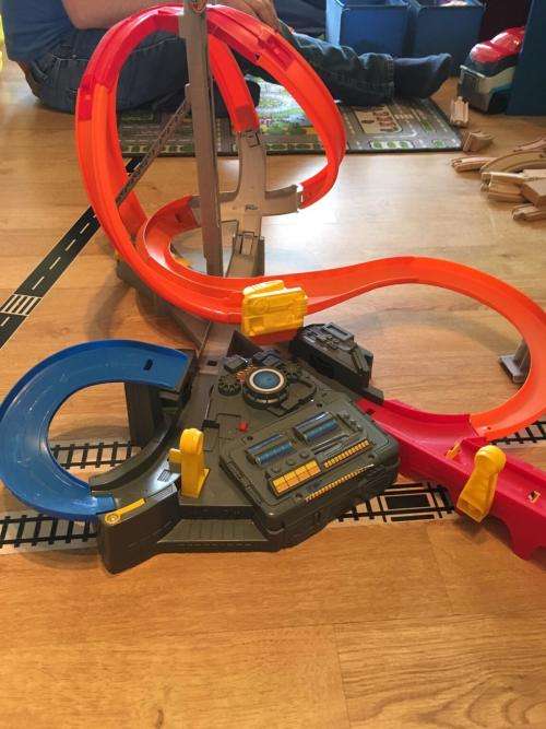 Hotwheels racing track