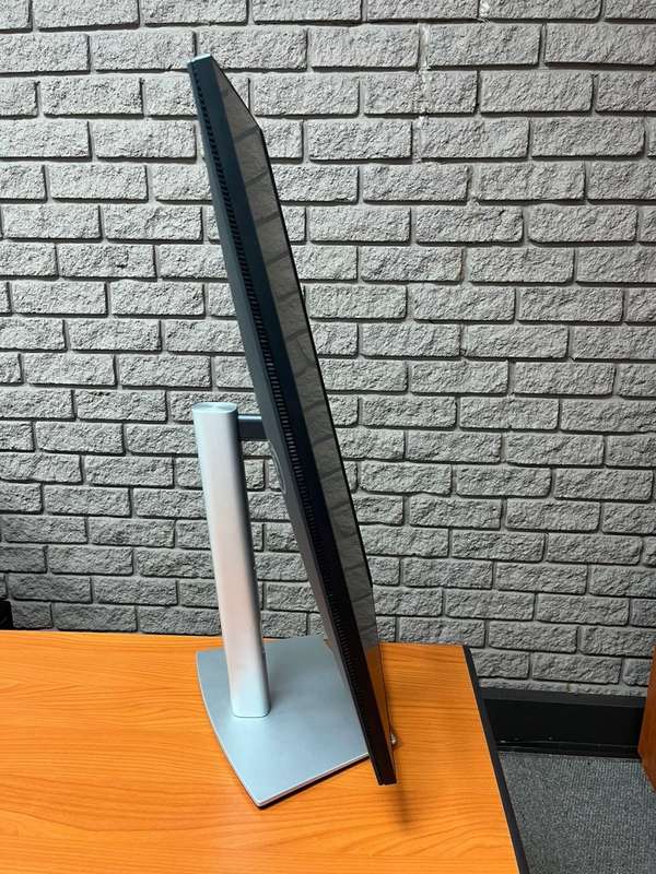 Dell P2722H FHD Monitor