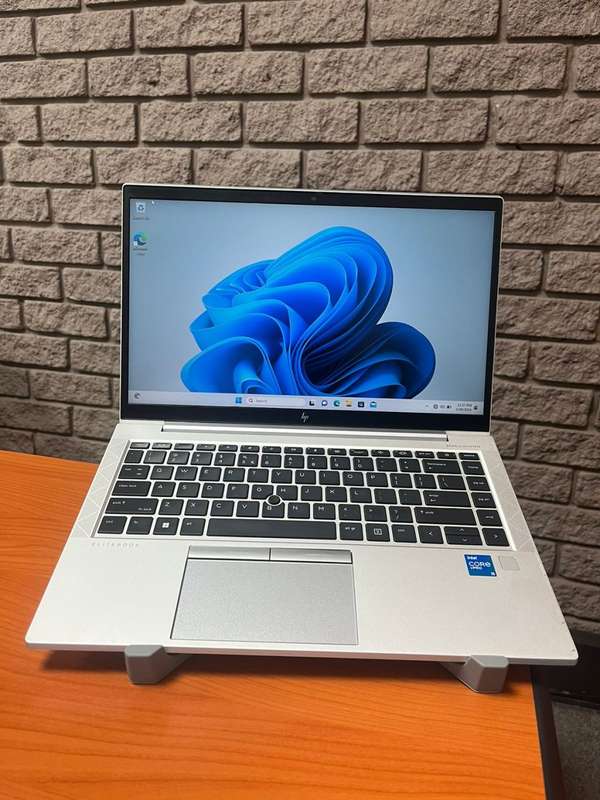 HP EliteBook 840 G8 Core i5 vPro 11th Gen